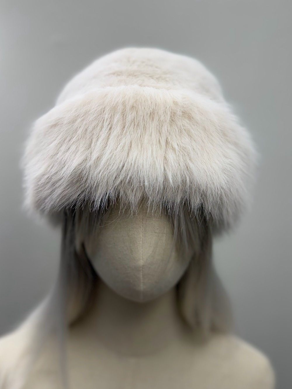 White Faux Fur Bucket Hat Soft Fluffy Plush Winter Y2K Fuzzy Statement Hat